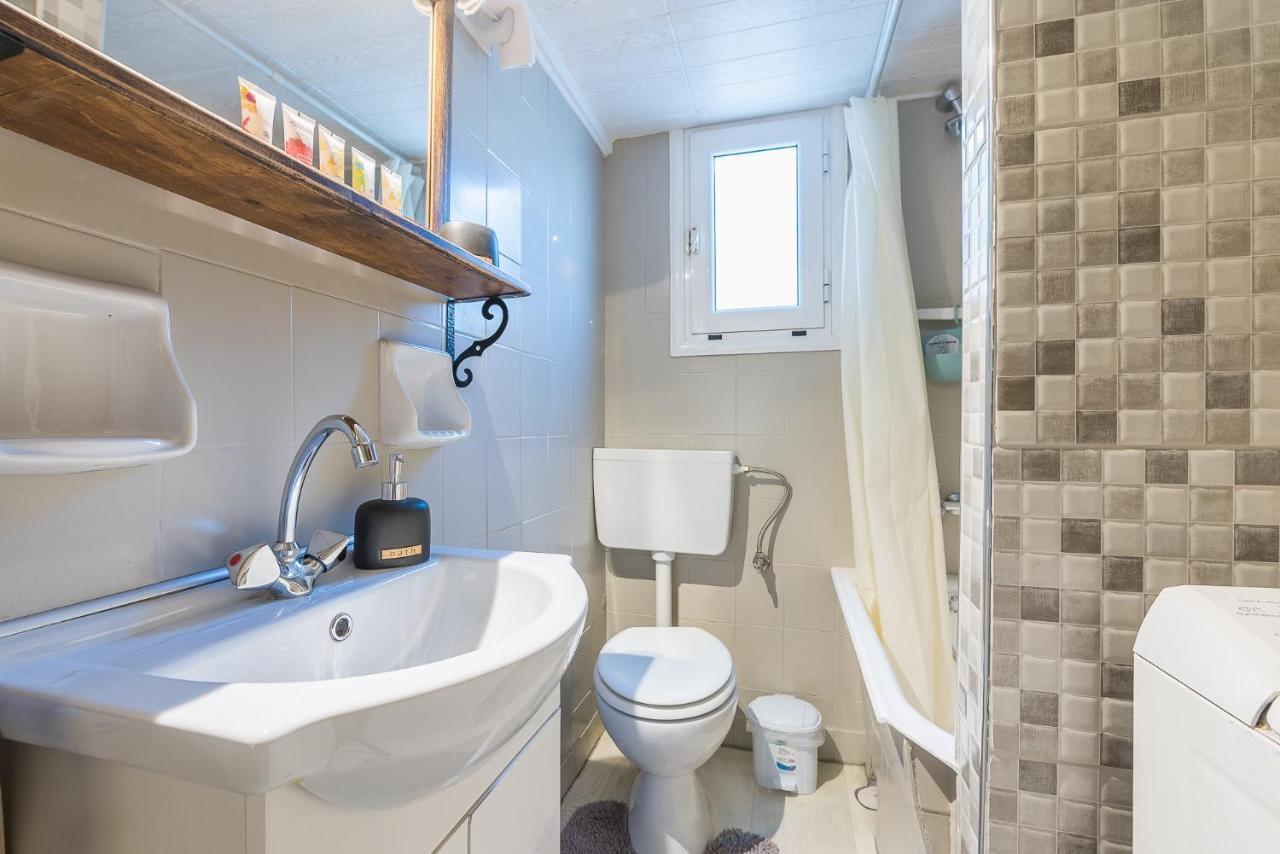 Lovely 1 Bedroom Apartment In Atenas Exterior foto